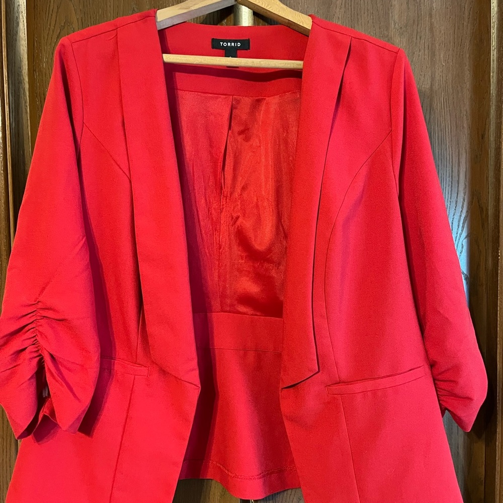 EUC torrid blazer